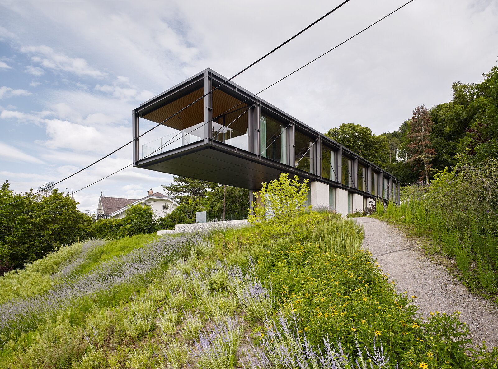 This Cantilevered Home in Austria Takes In All the Views