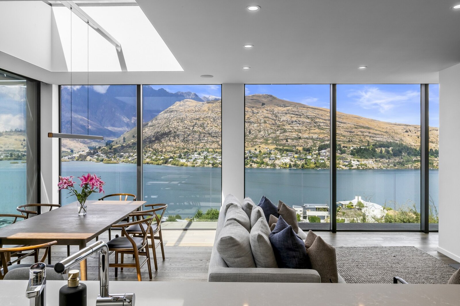 This 3-Story Residence in New  Zealand Offers Lake Vistas and Exquisite Interiors